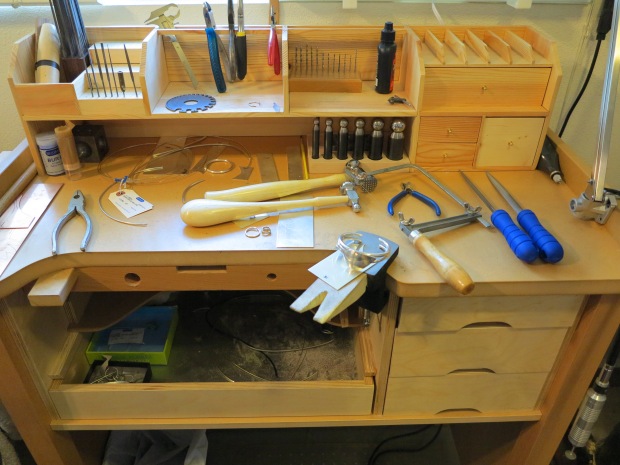 DIY Jewelers Workbench Plans Wooden PDF homemade bookshelves
